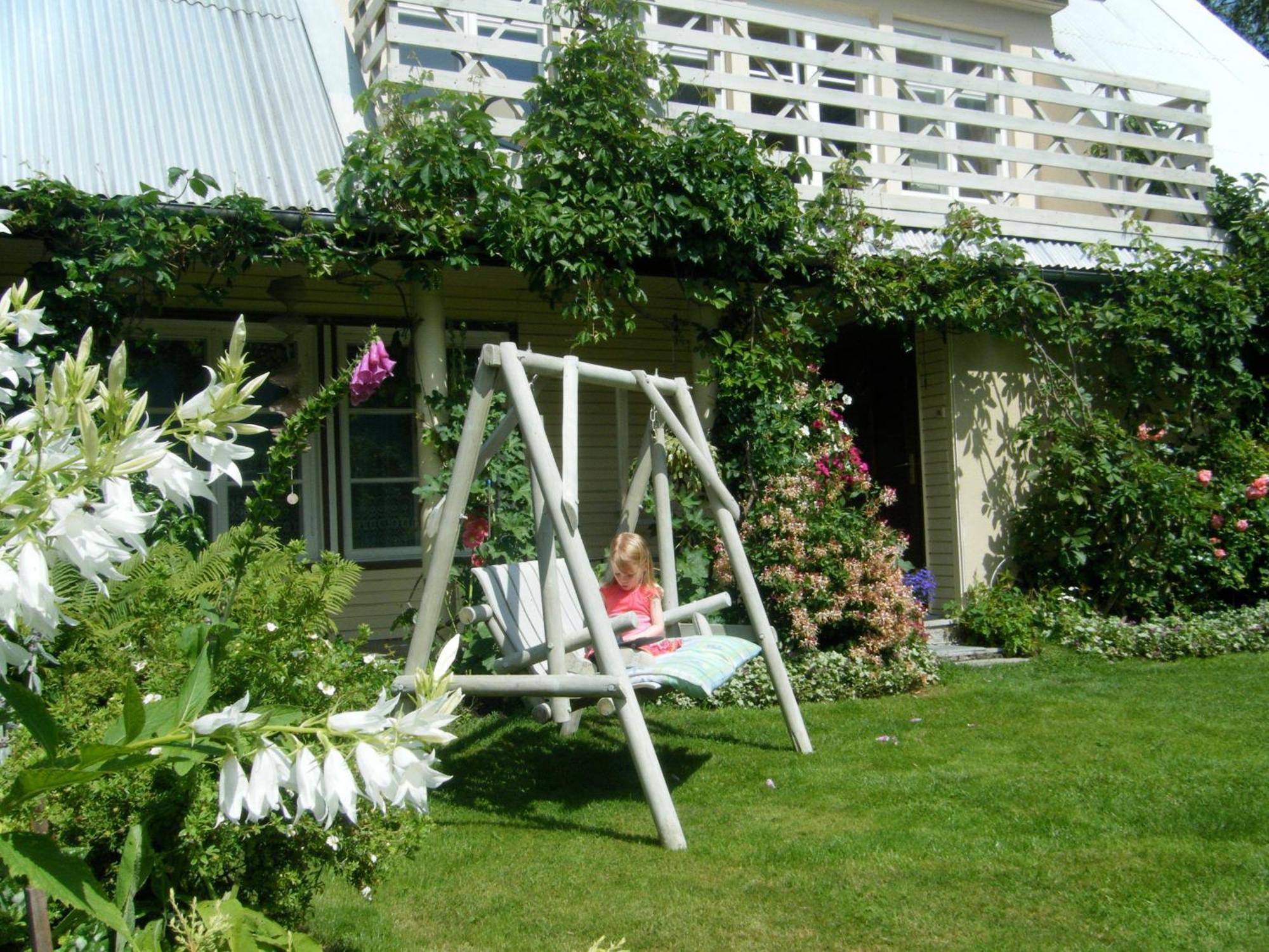 Kaju Guesthouses Nasva Kültér fotó