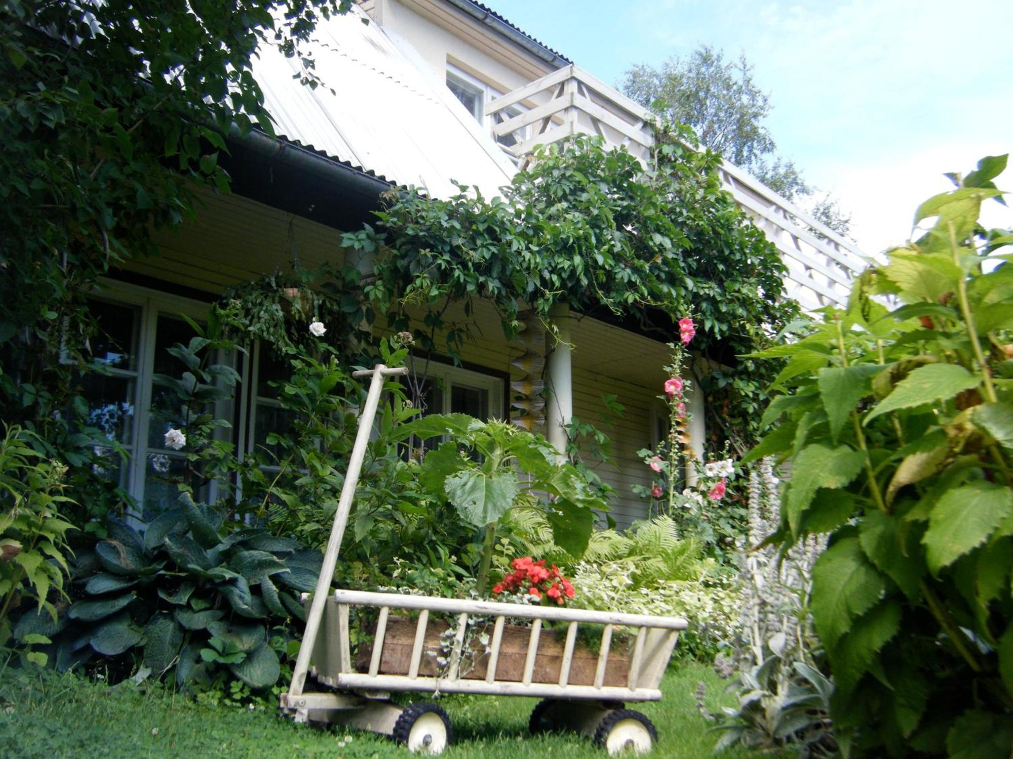 Kaju Guesthouses Nasva Kültér fotó
