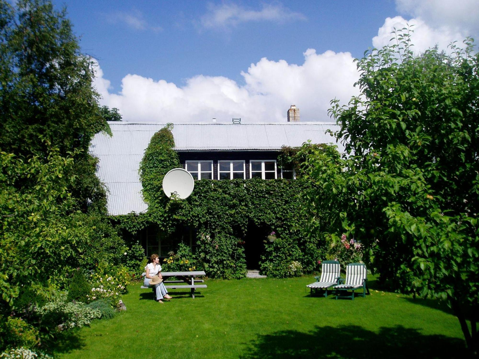 Kaju Guesthouses Nasva Kültér fotó