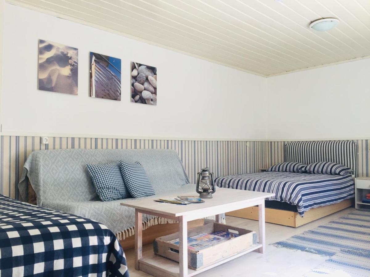 Kaju Guesthouses Nasva Kültér fotó